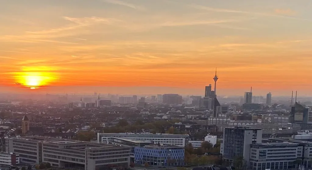 Sonnenuntergang über Düsseldorf